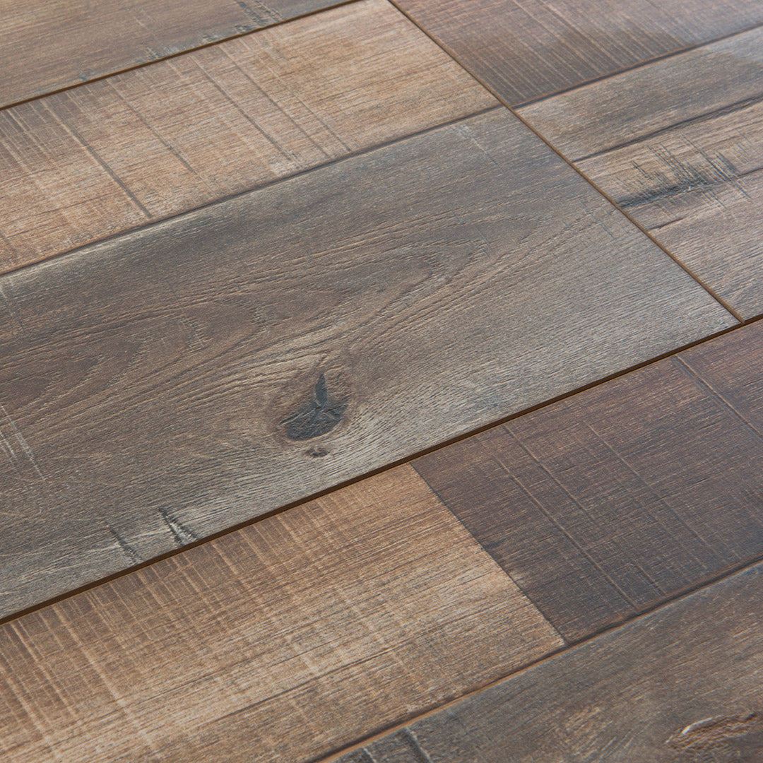 artisan napa valley country maple laminate hand scraped finish distributed by surface group international