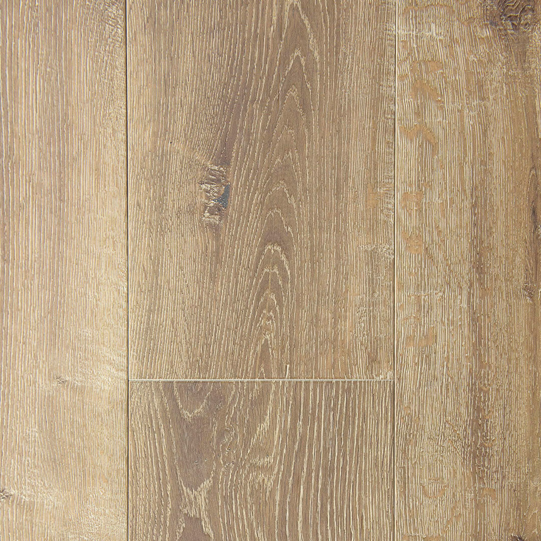 HERMITAGE: Moet White Oak Engineered Hardwood Plank (9"X24"-84"X⅝" | Wire Brush)