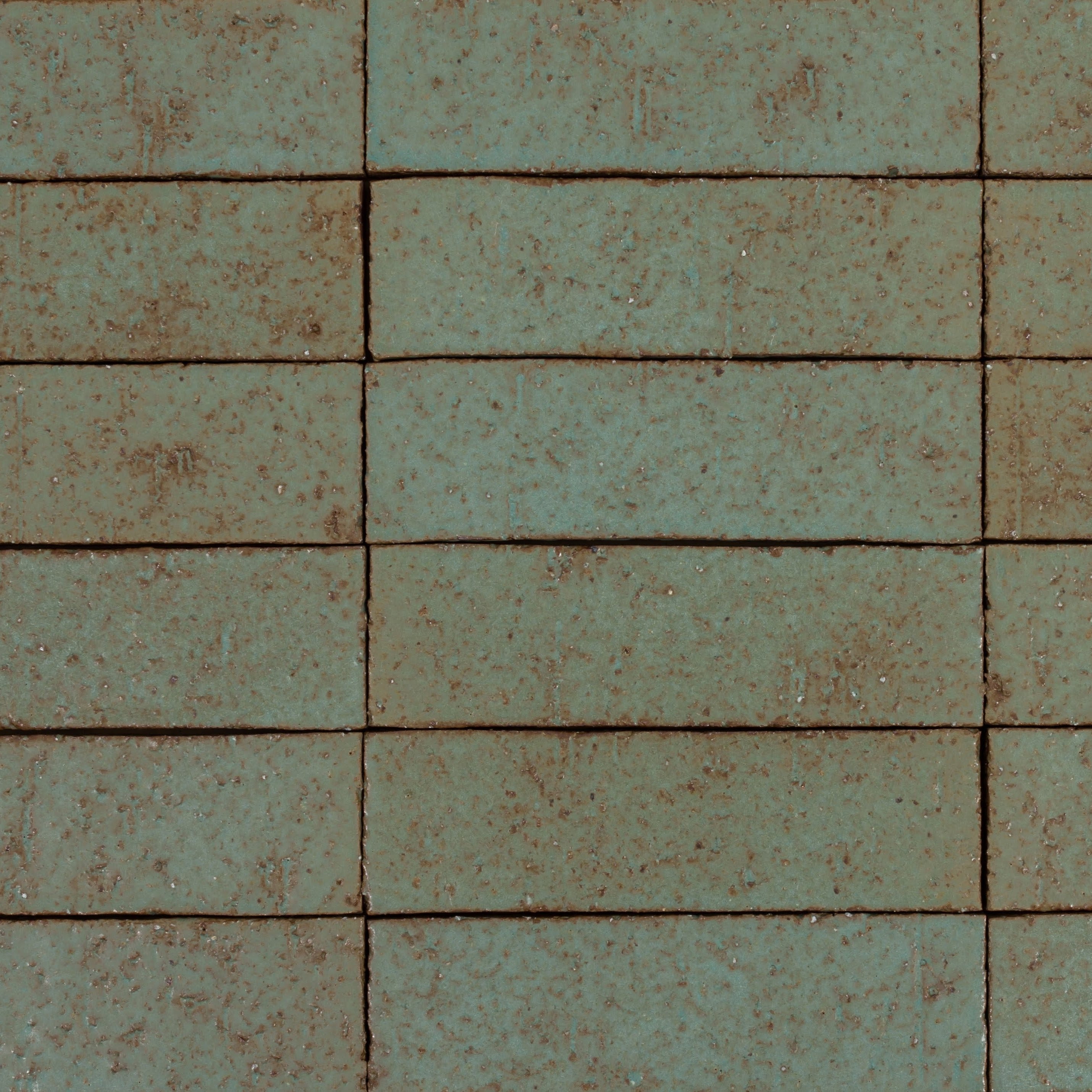 Arto Glazed Brick: Chrome  (Flat 2¼"x7⅝"x⅝")