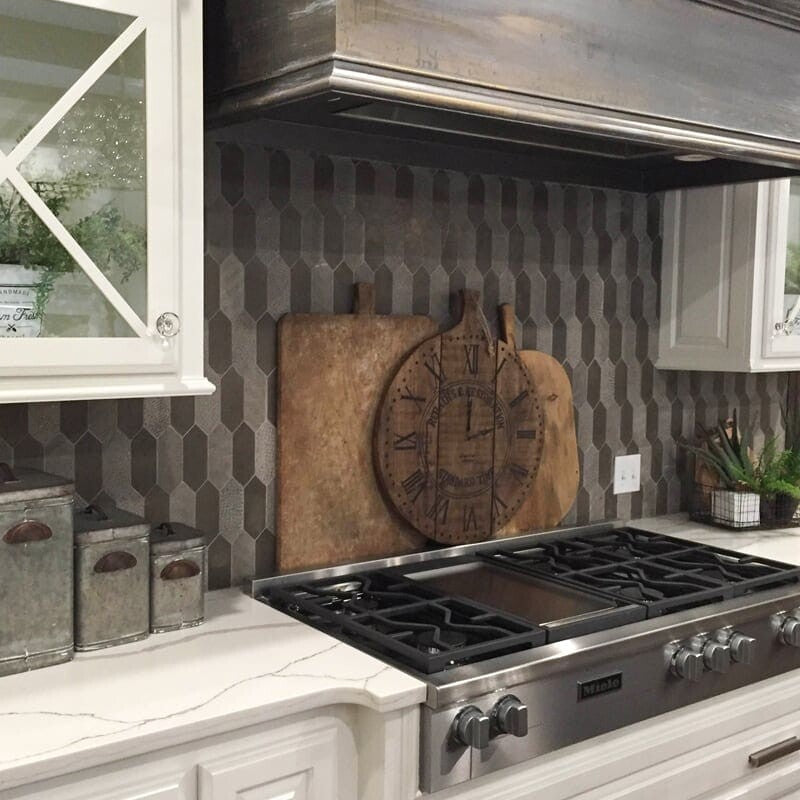 DIMENTIONS  : Medium Picket Mosaic (multi finish | 11"x13"x3/16" | straight cut)
