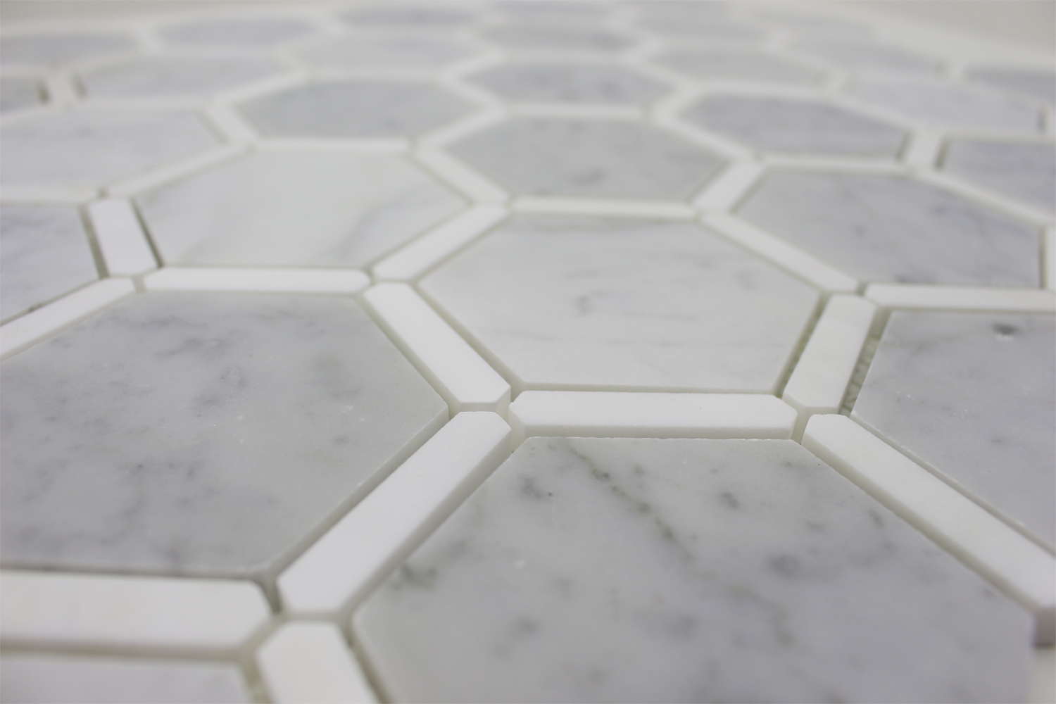 CARRARA: Bianco Venato Marble & Dolomite 3" Sanibel Mosaic (12"x12"x1/4" | honed, polished)