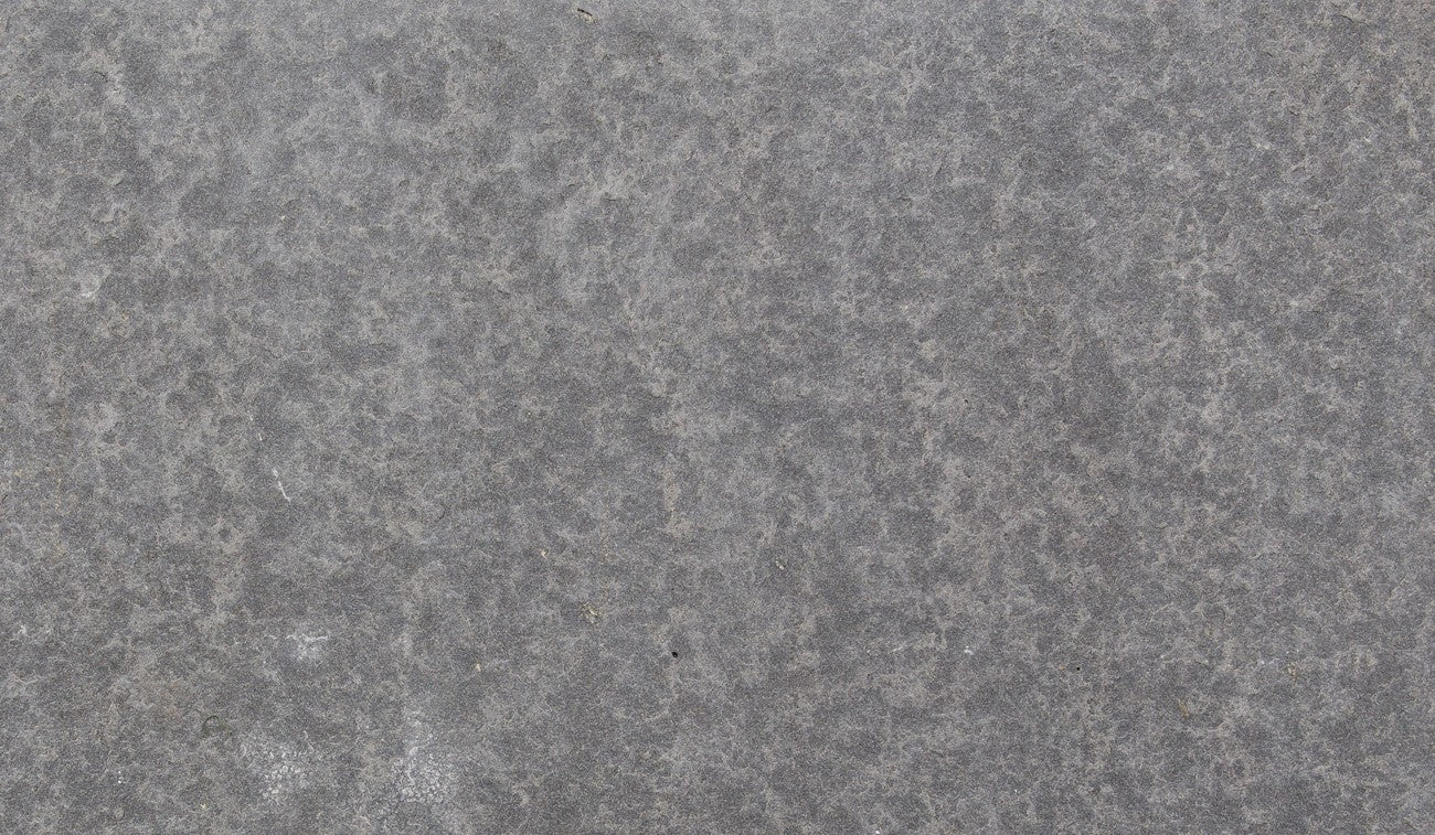 haussmann basalt grey lave grise natural limestone outdoor paver flamed 16x24