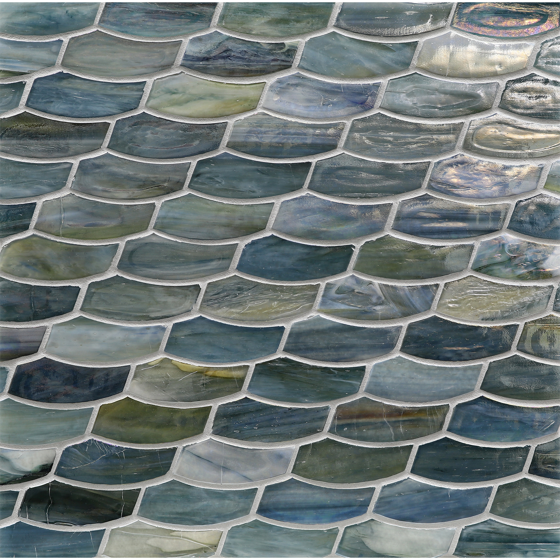 JAW: Amalfi Feather Offset Field Mosaic (9.92"x10.24" | pearl)