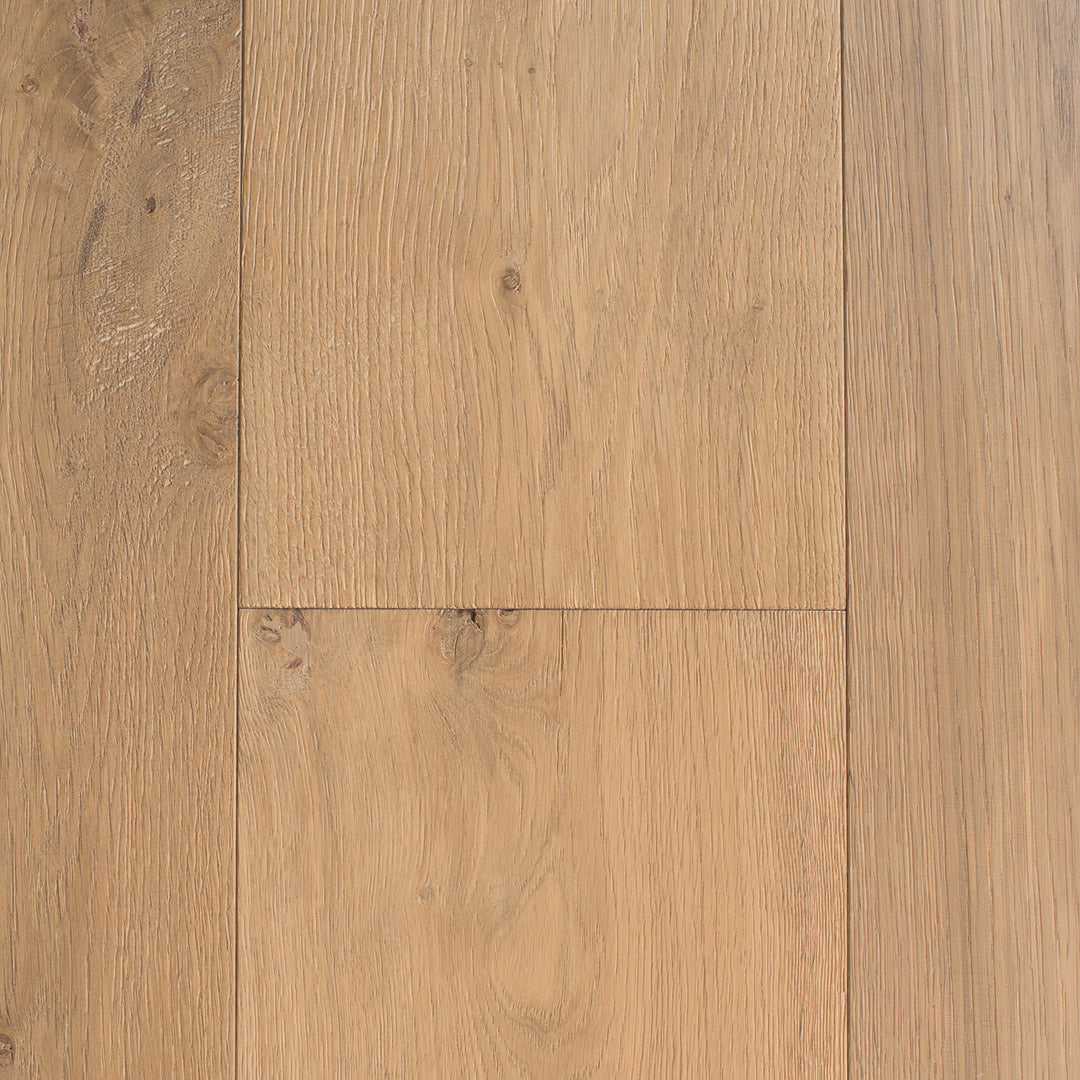 HERMITAGE: Chianti White Oak Engineered Hardwood Plank (9"X24"-84"X⅝" | Wire Brush)